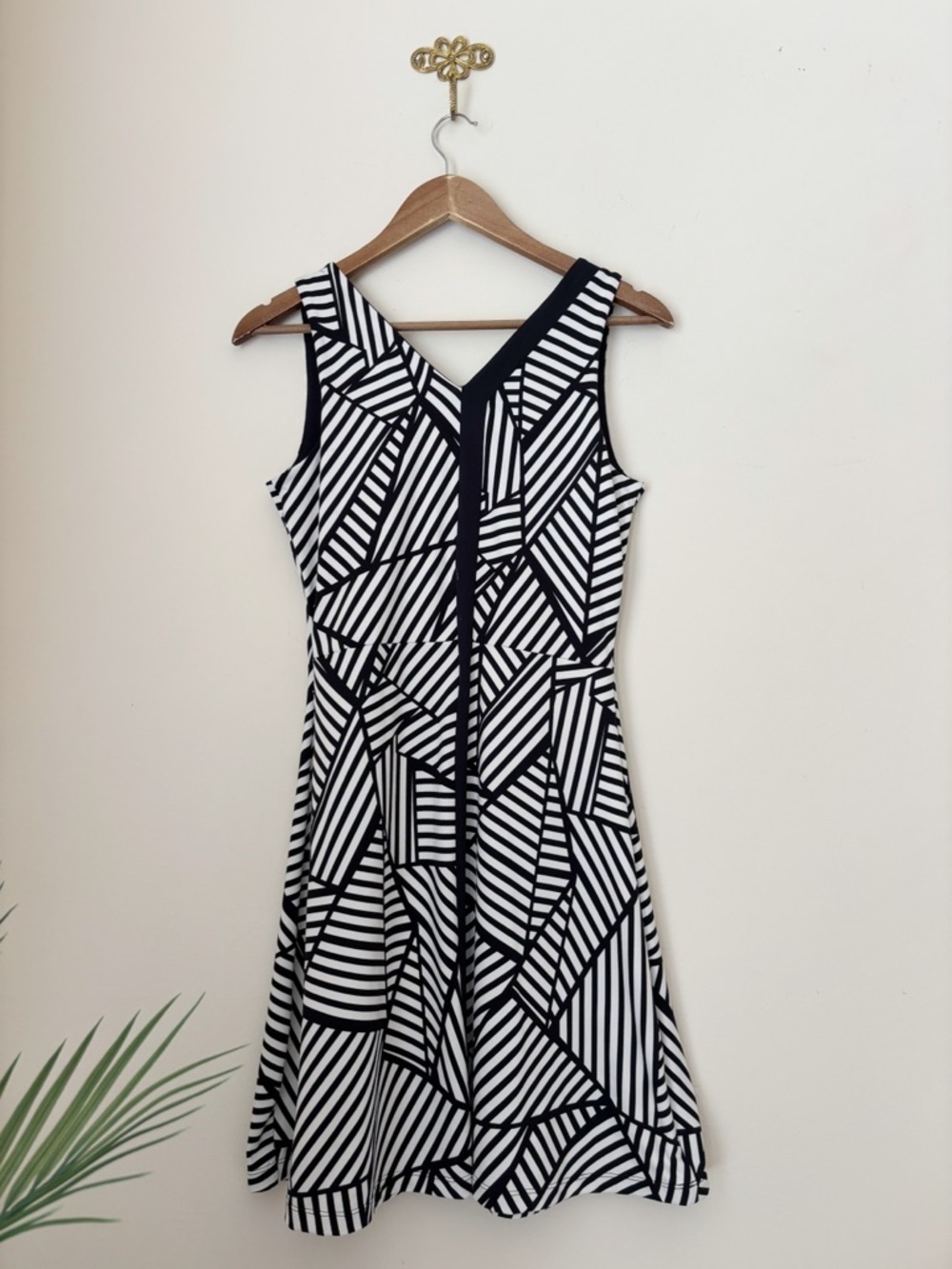 Title Nine Striped Sleeveless Athletic Dress Small - Picture 4 of 6